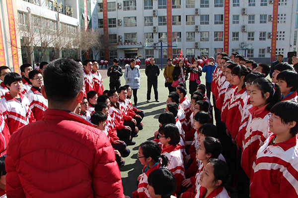 河南省焦作市第十二中学来我校参观交流